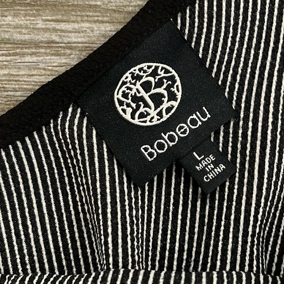 Bobeau Black with White Striped Flowy Tank - Picture 3 of 3